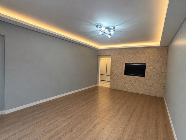 ÖVEÇLER & SOKULLU KESİŞİMİNDE, GÜNEY-BATI CEPHE, TAMAMEN YENİLENMİŞ,  ARA KAT 3+1 KİRALIK DAIRE