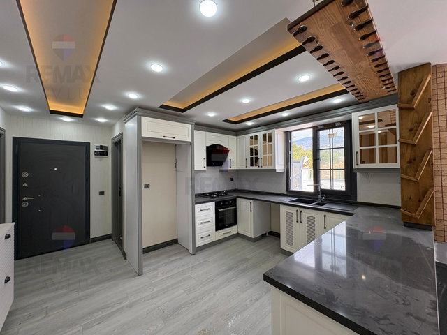 REMAX AVLU'DAN TARSUS ÇAMALAN’DA 2 ADET SIFIR TRİPLEKS İKİZ VİLLA