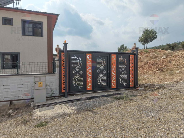 REMAX AVLU'DAN TARSUS ÇAMALAN’DA 2 ADET SIFIR TRİPLEKS İKİZ VİLLA