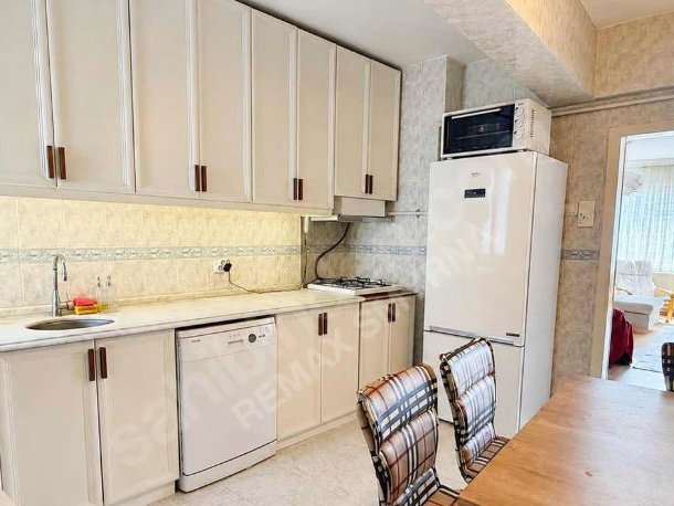 GÜZELYALIDA MERKEZİ KONUM 5 DK EŞYALI 3+1