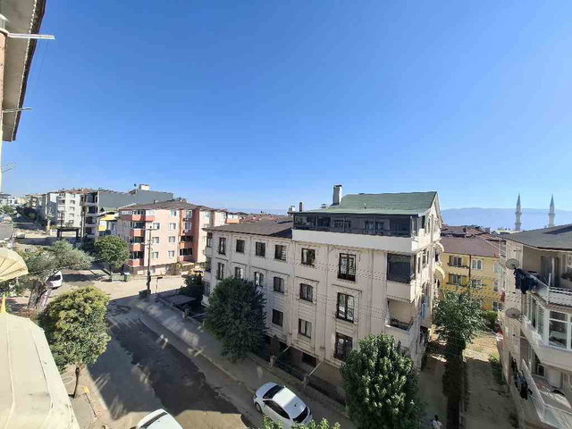 REMAX DEN ARAKAT KIRALIK ASANSORLU 3+1