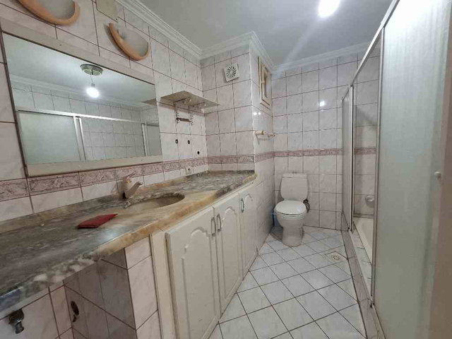 REMAX DEN ARAKAT KIRALIK ASANSORLU 3+1