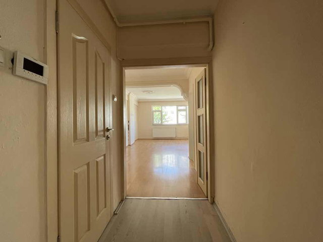 REMAX NEVİN’ DEN KILIÇDEDE’ DE KİRALIK 2+1 DAİRE