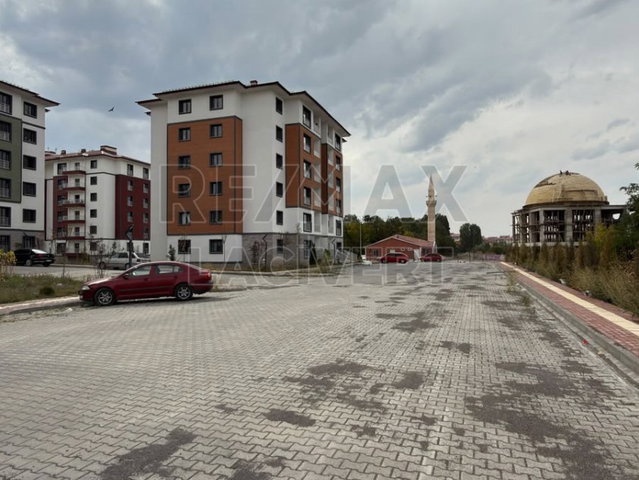 RE/MAX LACİVERT'TEN ILICA  TOKİLER'DE KİRALIK 2+1 SIFIR DAİRE
