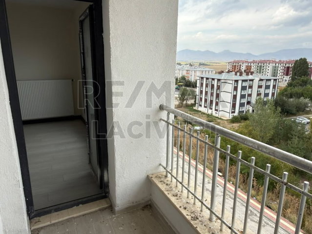 RE/MAX LACİVERT'TEN ILICA  TOKİLER'DE KİRALIK 2+1 SIFIR DAİRE