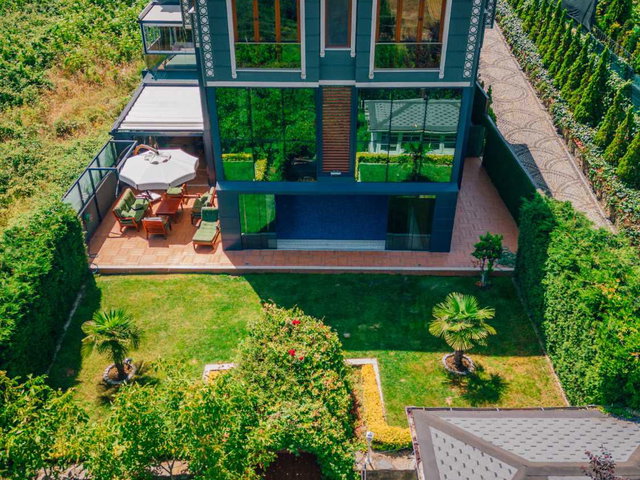 SAPANCA HACIMERCAN’DA 2206 M2 İÇİNDE SATILIK ULTRA LÜX VİLLA