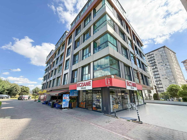 BEYLİKDÜZÜ BARIŞ MAHALLESİ LÜX LİFE 'DE 2+1 SATILIK DAİRE