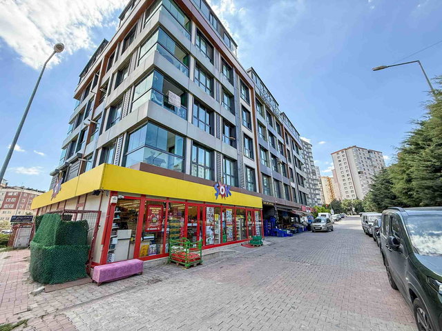 BEYLİKDÜZÜ BARIŞ MAHALLESİ LÜX LİFE 'DE 2+1 SATILIK DAİRE