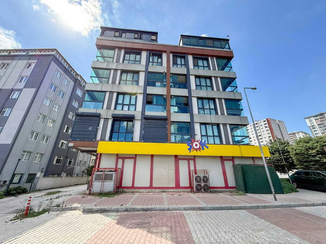 BEYLİKDÜZÜ BARIŞ MAHALLESİ LÜX LİFE 'DE 2+1 SATILIK DAİRE