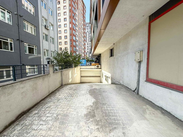 BEYLİKDÜZÜ BARIŞ MAHALLESİ LÜX LİFE 'DE 2+1 SATILIK DAİRE