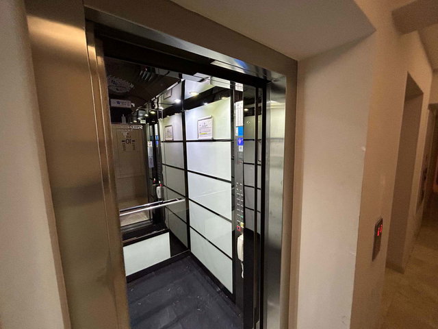İZMIR ÇIĞLI MARKA 333 SITESI 2+1 EŞYALI ARA KAT DAIRE
