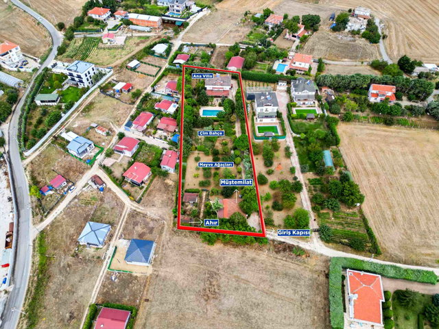 ÇATALCA ÇAKILKÖY DE 4 DÖNÜM ARAZİ İÇİNDE MUSTAKİL 9+1 SATILIK VİLLA