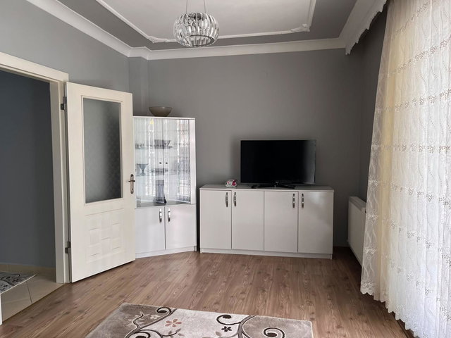 YENIKENT FEVZI ÇAKMAK'TA 3+1 FULL EŞYALI KIRALIK DAIRE