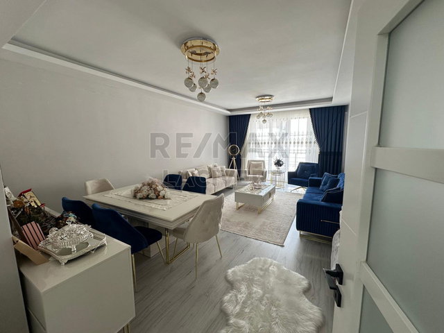 RE/MAX LACIVERT'TEN PAŞA KONAKLARI'NDA SATILIK 3+1 LÜKS DAIRE