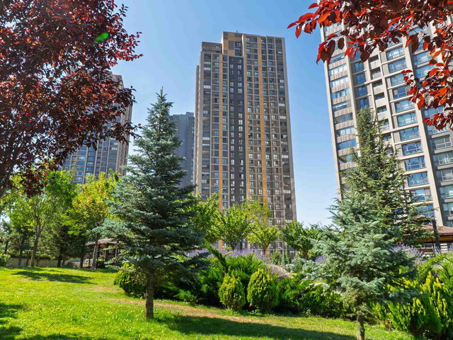 ATABİLGE AKA'DA MANZARALI SOSYAL DONATILI SATILIK 5+1 DAİRE