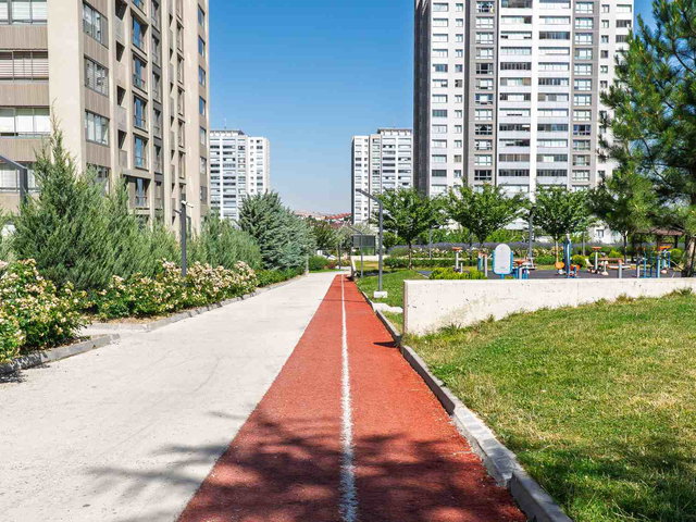 ATABİLGE AKA'DA MANZARALI SOSYAL DONATILI SATILIK 5+1 DAİRE
