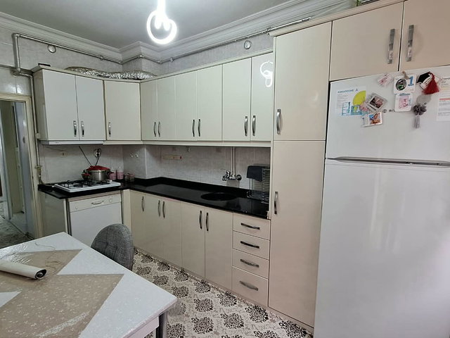 REMAX İLKE'DEN ŞÜKRÜPAŞA'DA 3+1 SATILIK BALKONLU BODRUM DAİRE