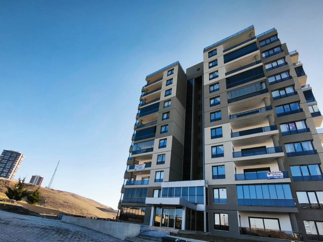 ALACAATLI ZİGANA CITYDE 3 BANYO GENİŞ BALKON 4+1 SATILIK DAİRE