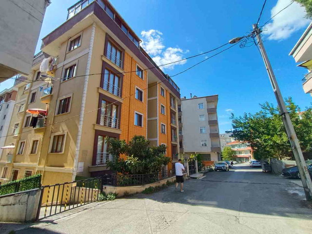 PENDİK ÇINARDERE MAH. METRO YAKINI 2+1 ARA KAT KİRALIK DAİRE