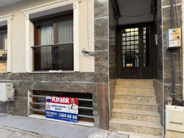 BUCA ATATÜRK MAHALLESİNDE SATILIK 1+1 DAİRE
