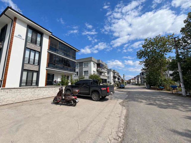 REMAX MOTTO ADEM AYDEMİR’DEN 3+1 EBEVEYN BANYOLU SATILIK DAİRE