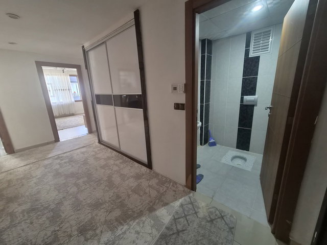 BAĞCILAR MAKİNA İKMAL KARŞISI SATILIK 4+1 DAİRE