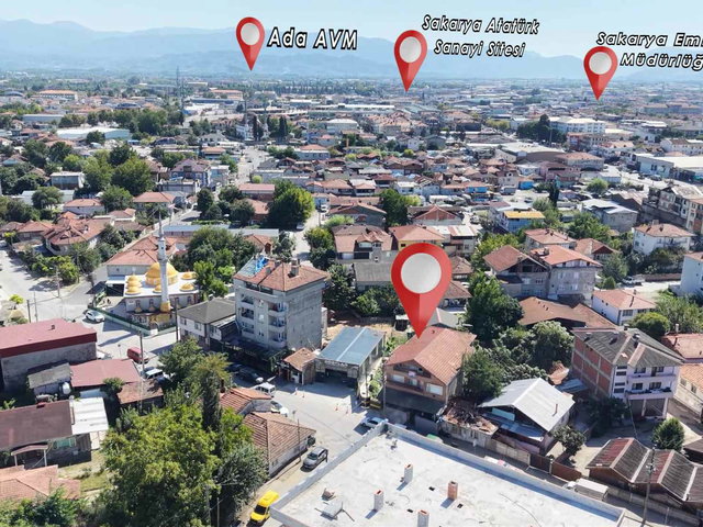 RE/MAX MAVİ'DEN 719 M² ARSA İÇINDE 2 BAĞIMSIZ BINA & DÜKKAN