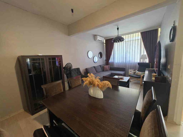 GENÇLİK MAH.ISIKLAR CADDESİNE YAKIN ARAKAT SATILIK 3+1 DAIRE