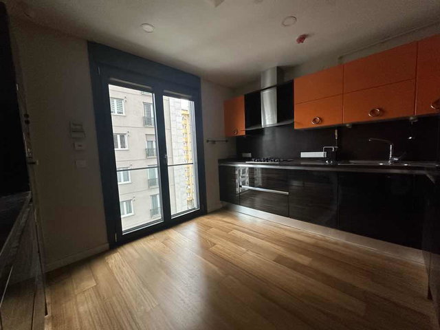 CEMİL TOPUZLU CAD ÜZERİNDE REZİDANS ÖZELLİKLİ SATILIK DAİRE
