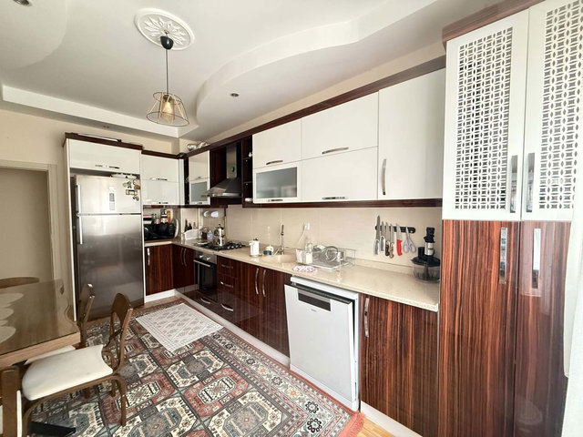 REMAX İLKE'DEN DADAŞKENT'TE 3+1 ANA YOLA CEPHELİ SATILIK DAİRE