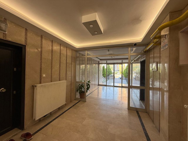 ALTINOLUK MAH.CADDE ÜSTÜ ÖNÜ AÇIK SATILIK 3+1 DAİRE