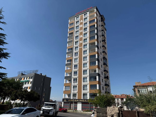 ESENYURT BATTALGAZI MAH.BÖLGENIN EN YENI SATILIK 3+1 DAIRESI