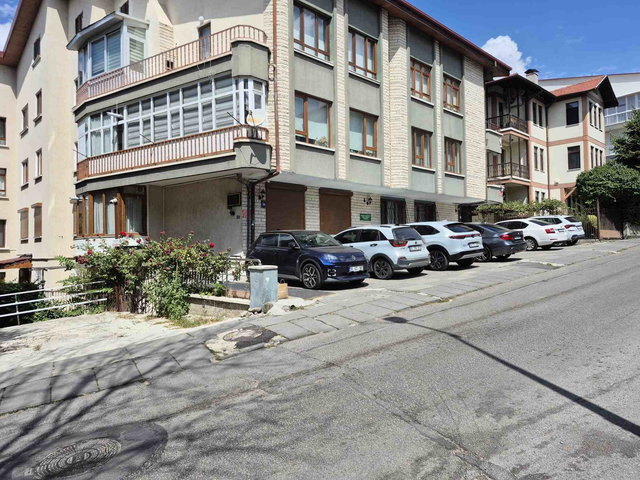 REMAX LEVEL'DAN KAVACIK SUBAYEVLERİNDE 3+1 ARAKAT SATILIK DAİRE