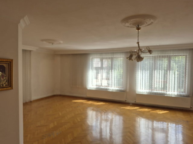 REMAX LEVEL'DAN KAVACIK SUBAYEVLERİNDE 3+1 ARAKAT SATILIK DAİRE