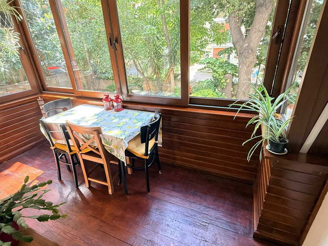 ERENKÖY ETHEMEFENDİ TREN ALTINDA NET 130 M2 3+1 SATILIK DAİRE