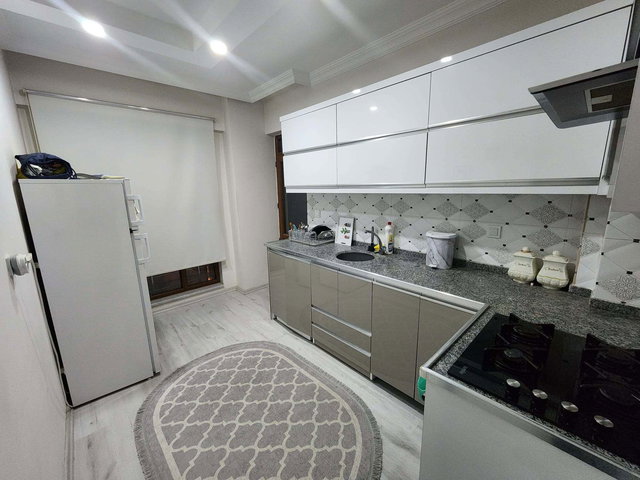 RE/MAX DEĞİŞİMDEN ÜNİVERSİTE MAHALLESİNDE 2+0 KİRALIK DAİRE