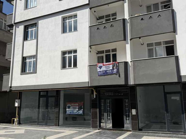 LADİK MERKEZDE FERAH VE KULLANIŞLI 3+1 DAİRE