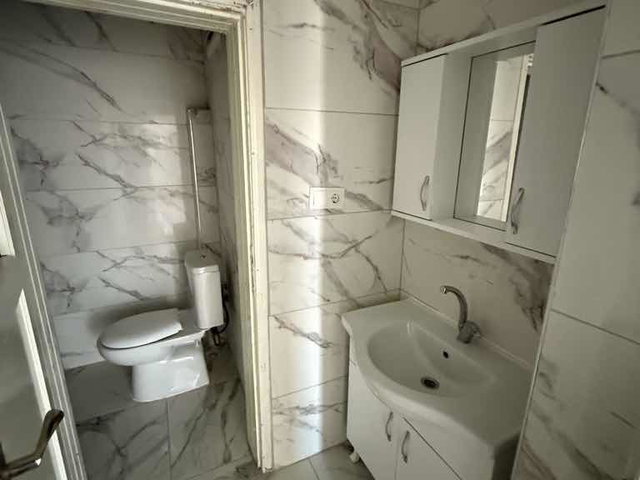 LADİK MERKEZDE FERAH VE KULLANIŞLI DAİRE
