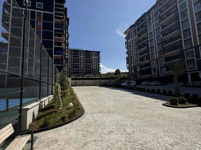 REMAX MURAT ÇIRAK HAVUZLU SİTE SATILIK 1+1 DAİRE