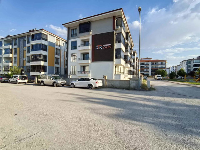 RE/MAX DEĞİŞİM’DEN ATAŞEHİR’DE SIFIR LÜKS 1+1 SATILIK DAİRE