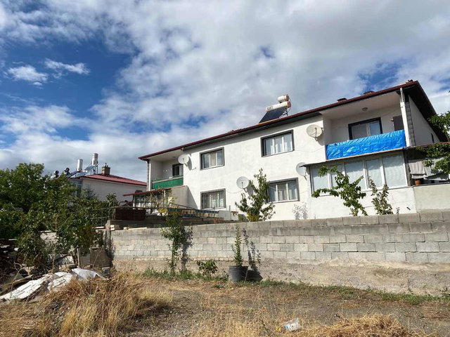REMAX DEM'DEN ÇUKURKUYU'DA BAKIMLI 2+1 FIRSAT SATILIK EV