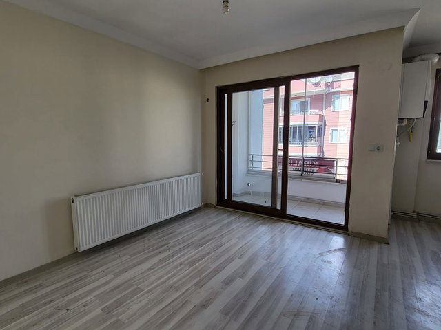 EDREMİT GAZİCELAL’DE MERKEZİ KONUMDA 2+1 KİRALIK DAİRE
