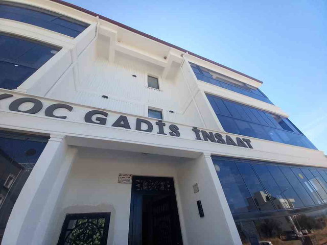 KARAAĞAÇ’TA DENİZ MANZARALI, LÜKS EŞYALI KİRALIK DAİRE