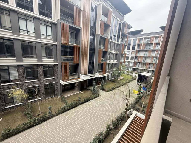 ZERAYESİL SİTESİNDE  LÜKS 3+1 ARAKAT DAİRE