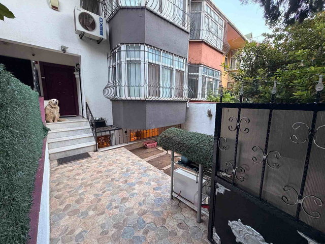 KONUT & OFİS KULLANIMINA UYGUN | FİNANS MERKEZİNE YAKIN | 6+1 |  2 BAHÇELİ | FOURLEKS VILLA