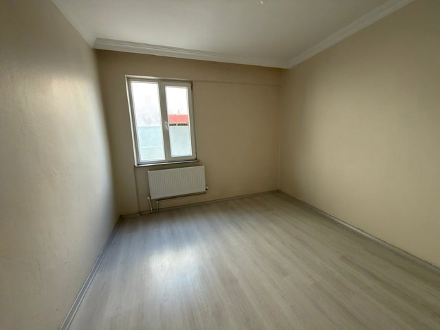 LÜLEBURGAZI'IN ÇARŞI MERKEZİNDE SATILIK 2 ADET DAİRE