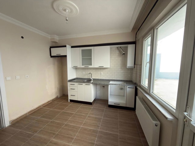 LÜLEBURGAZI'IN ÇARŞI MERKEZİNDE SATILIK 2 ADET DAİRE