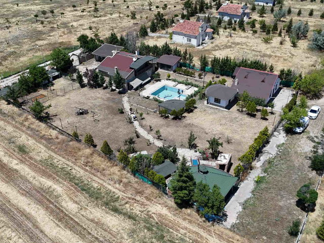 ANKARA RE/MAX LEVEL'DAN​  *YENİMAHALLE YAKACIK MAHALLESİ KUMBAĞLARI MEVKİİNDE SATILIK TARLA*  TOPLA