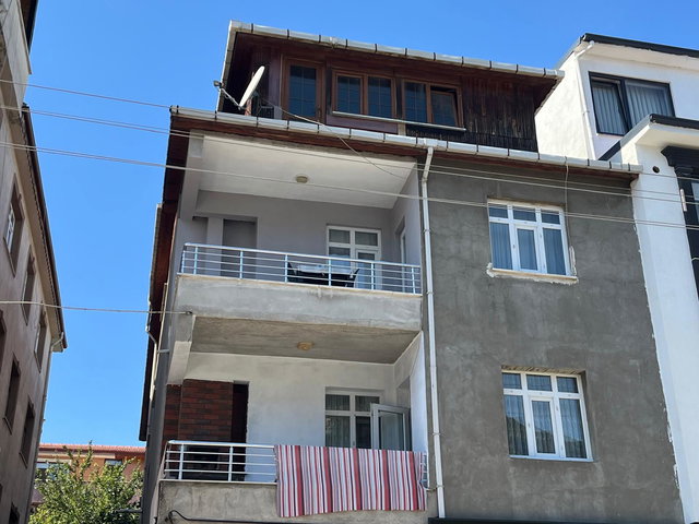 KOCAELI İZMIT KIRALIK 1+1 DAIRE YENIŞEHIR MAHALLESI'NDE