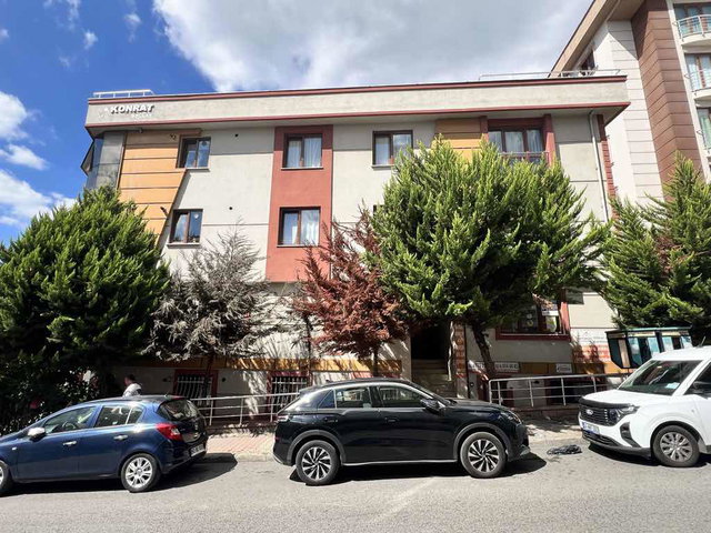 ÜSKÜDAR ÜNALAN MAHALLESİ HARİKA KONUMDA 2+1 DAİRE